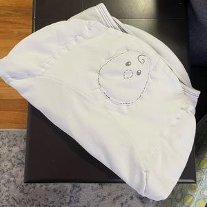 🛑SOLD🛑Nested bean swaddle